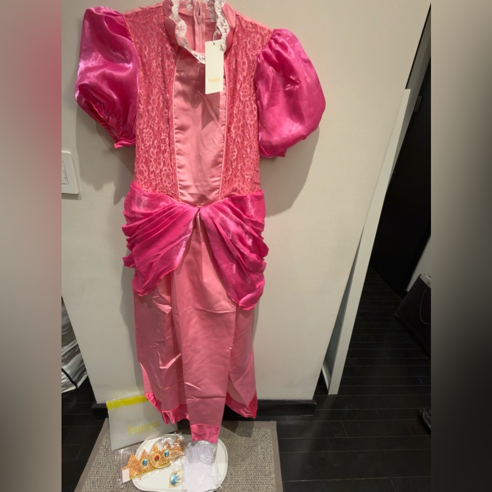 NWT- Funna - Pink Princess Costume Gown, Gold Crown, Gloves & Broach Size XL